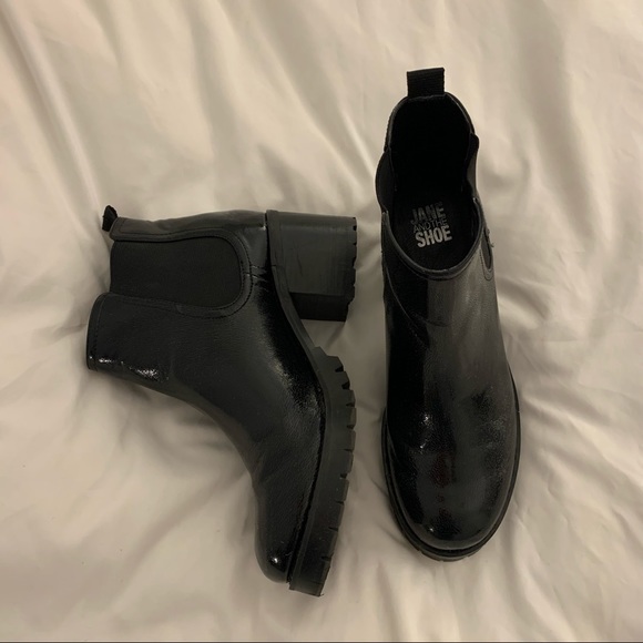 LF Jane and the Shoe Black Patent Chelsea Booties - Picture 6 of 9